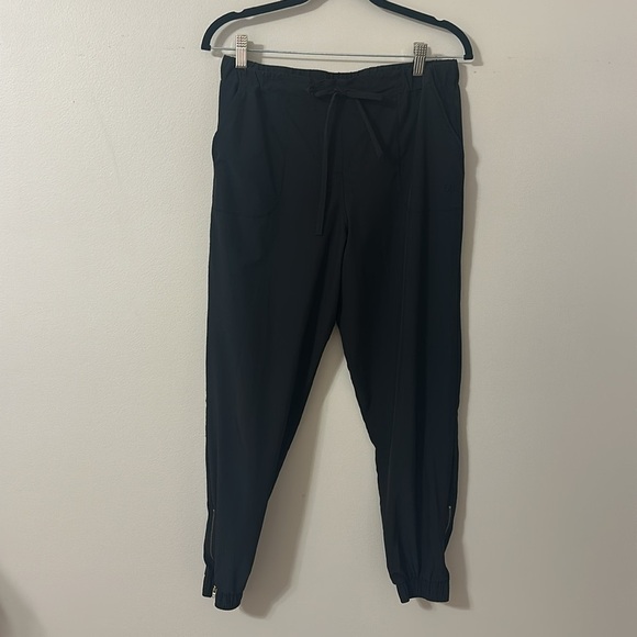 Albion Jetsetter Women's Joggers Black Size Medium Travel Comfy Activewear - Picture 6 of 12